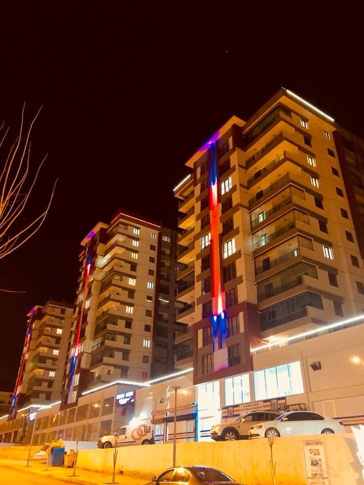 KANTAR TOWERS